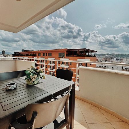 Cozy Rooftop Apartment - Your Home, Away From Home! 地拉那 外观 照片